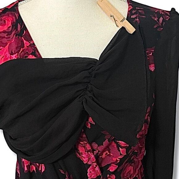 Torrid Black and Pink Floral Surplice Sheer Sleeve Polyester Top Sz XXL - Picture 7 of 13
